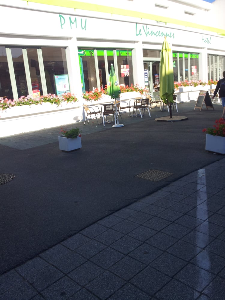 BAR PMU LE VINCENNES Updated September 2024 14 rue Saint Jean de