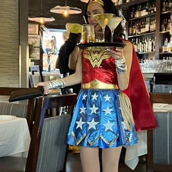 Mannino's Italian Kitchen & Lounge - Italian Near Me - Commack, New York