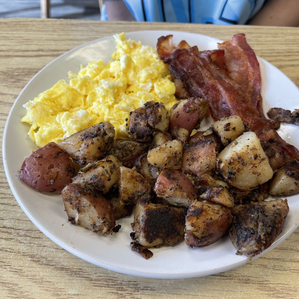 La Fete Cafe - B.Y.O.B - Breakfast & Brunch Near Me - El Paso, Texas La Fete Cafe - B.Y.O.B - Breakfast & Brunch Near Me - El Paso, Texas