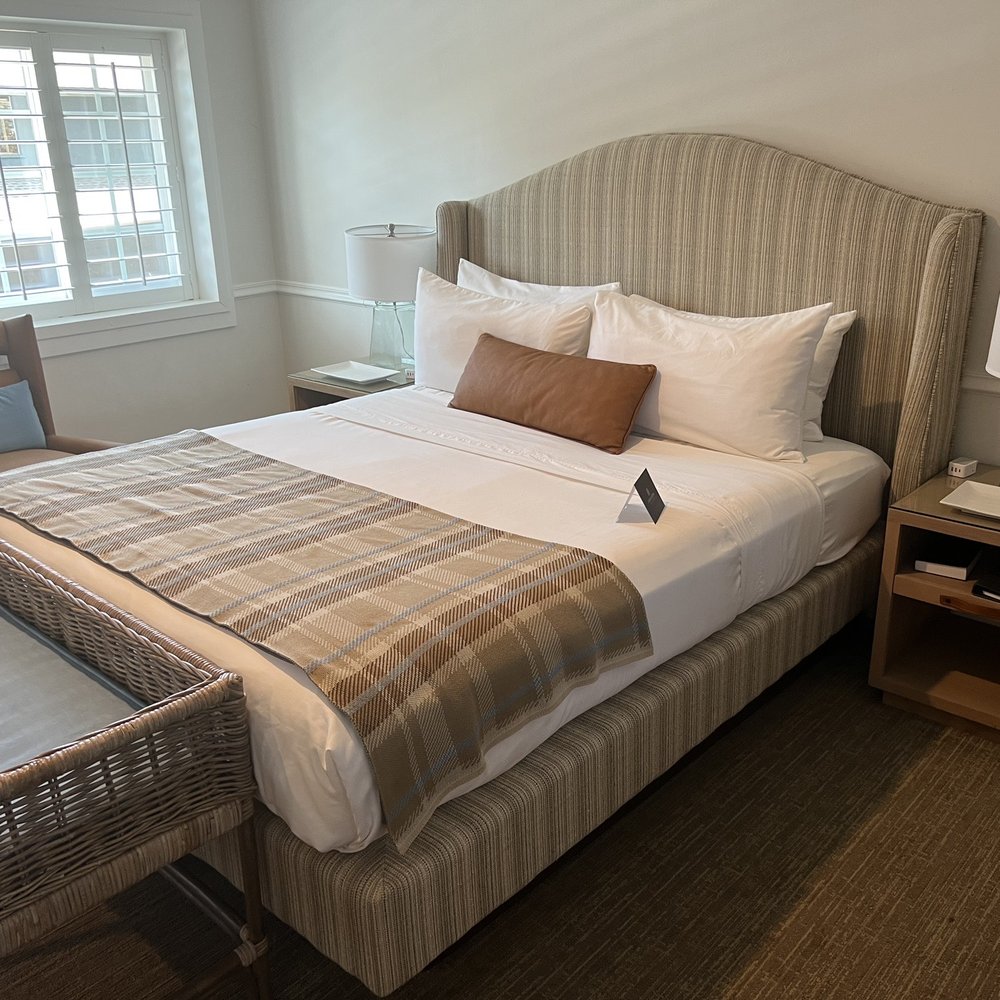 Coachman's Inn - King bed - Hotels Near Me - Carmel, California Coachman's Inn - King bed - Hotels Near Me - Carmel, California
