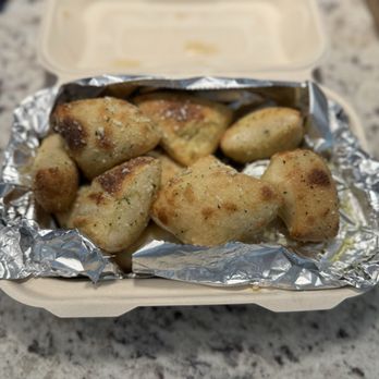 Flippers Pizza - Garlic Knots - Pizza Near Me - Wildwood, Florida
