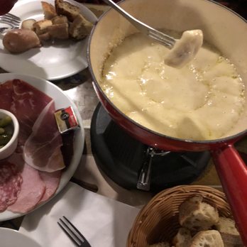 Pain Vin Fromages - Fondue Near Me - Paris, 75 Pain Vin Fromages - Fondue Near Me - Paris, 75