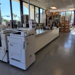 La Quinta Postal Connection