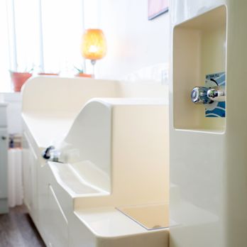 Flow Hydrotherapy - Colonics Near Me - Toronto, Ontario