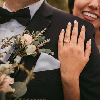 Envy Floral Design - groom's boutonnière - Floral Designers Near Me Envy Floral Design - groom's boutonnière - Floral Designers Near Me