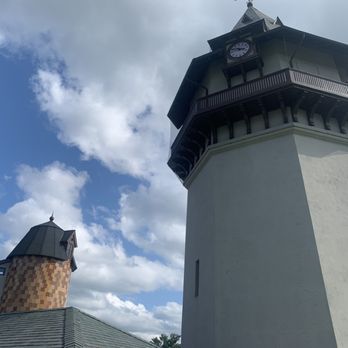 High Lawn Farm - I kept waiting for a cuckoo to pop out of the clock!  Or German dancers! - Specialty Food Near Me - Lee, Massachusetts