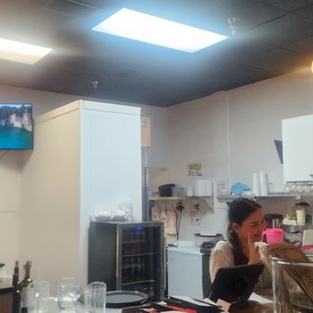 Paya Thai Curry - front counter for take out view of kitchen - Thai Near Me - Venice, Florida