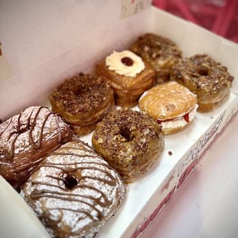 Pinkbox Doughnuts - Donuts Near Me - Primm, Nevada Pinkbox Doughnuts - Donuts Near Me - Primm, Nevada