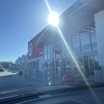 Target - Entrance - Department Stores Near Me - Winter Park, Florida