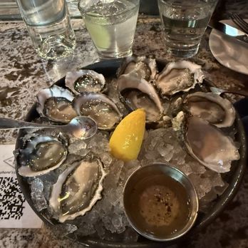 Taylor Shellfish Oyster Bar - Best oysters - Seafood Near Me - Seattle, Washington Taylor Shellfish Oyster Bar - Best oysters - Seafood Near Me - Seattle, Washington