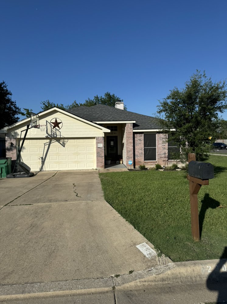 Slide of Quantum Roofing and Construction
