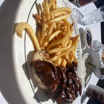 Luckys Steakhouse - Steak sandwich and pomme fritte. - Steakhouses Near Me - Montecito, California