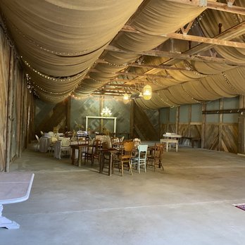 Summit Hill Gardens - Barn - Venues & Event Spaces Near Me - Chanute, Kansas