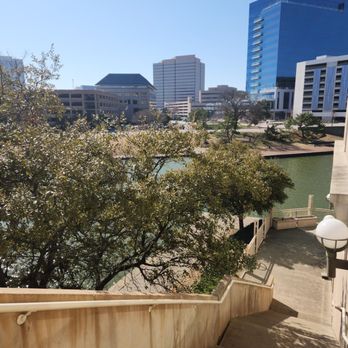 Marriott Dallas Las Colinas - Right outside the conference level, nice walking - Hotels Near Me - Irving, Texas Marriott Dallas Las Colinas - Right outside the conference level, nice walking - Hotels Near Me - Irving, Texas