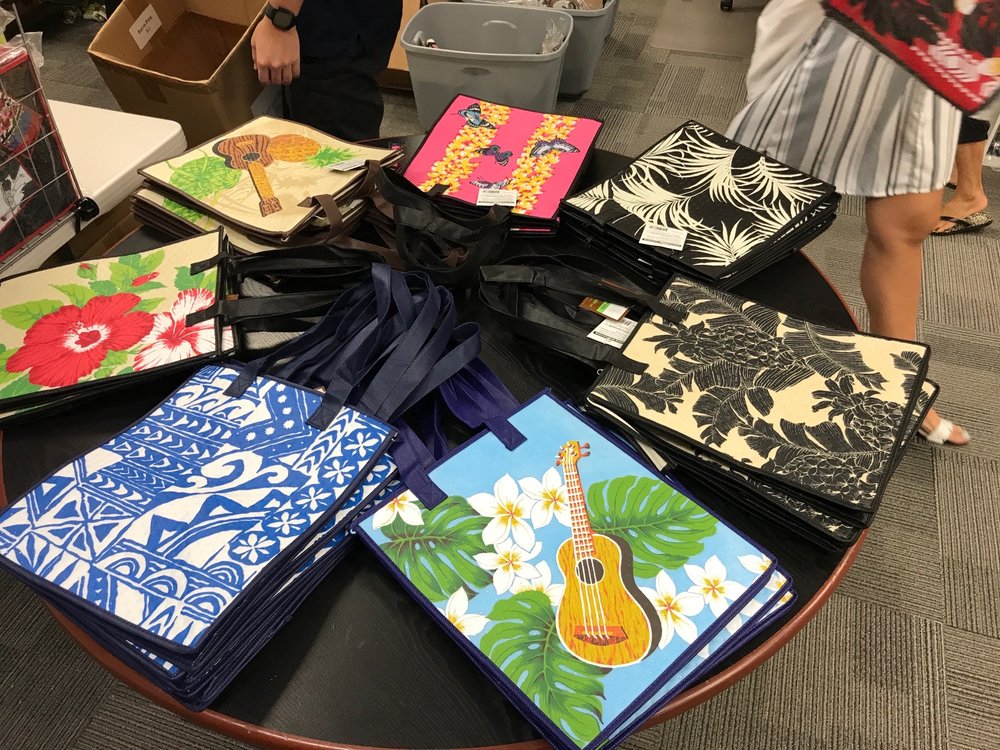 Tropical Paper Garden, Honolulu Roadtrippers