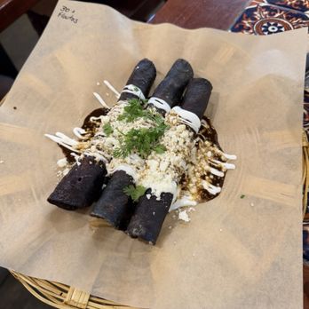 Komal - Flautas de mole - Mexican Near Me - Los Angeles, California