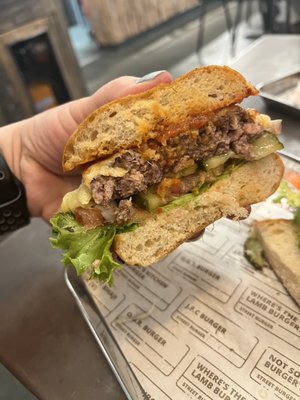 Gordon Ramsay Burger by null