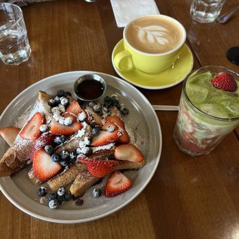 Poached Kitchen - French Toast, Strawberry Matcha, Dulce de Leche - Coffee & Tea Near Me - Anaheim, California Poached Kitchen - French Toast, Strawberry Matcha, Dulce de Leche - Coffee & Tea Near Me - Anaheim, California