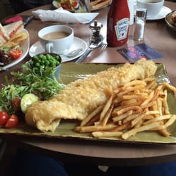 The Lord Crewe Arms Hotel - Fish and chips!