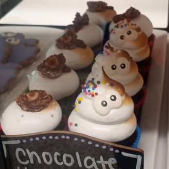 Guava Artisanal Latin Bakery - Cute cupcakes!! - Desserts Near Me - Fairfax, Virginia Guava Artisanal Latin Bakery - Cute cupcakes!! - Desserts Near Me - Fairfax, Virginia
