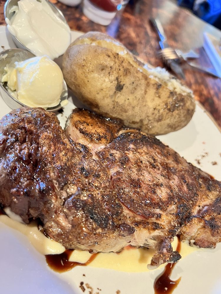 Black Iron Grill Logo