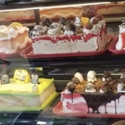 Los Guerreros, Tienda Y Carniceria,