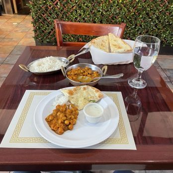 Kasthamandap Kitchen - Chana Masala (vegan) Tandoori Roti Basmati Rice - Indian Near Me - Charlotte, North Carolina