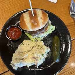 Hamburger with mashed potatoes