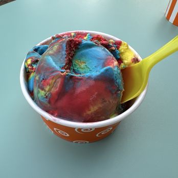 Sunny Scoops Ice Cream - Superman ice cream single scoop bowl - Ice Cream & Frozen Yogurt Near Me - San Diego, California Sunny Scoops Ice Cream - Superman ice cream single scoop bowl - Ice Cream & Frozen Yogurt Near Me - San Diego, California