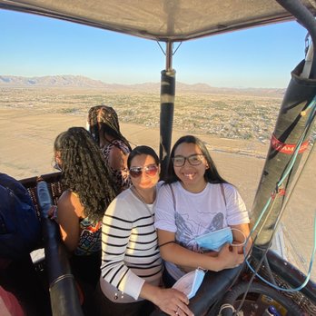 Vegas Balloon Rides - Capture beautiful photos of the view that you can share with friends and family - Hot Air Balloons Near Me - Las Vegas, Nevada Vegas Balloon Rides - Capture beautiful photos of the view that you can share with friends and family - Hot Air Balloons Near Me - Las Vegas, Nevada