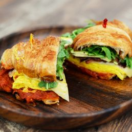 Avocado Bacon Bagel Sandwich