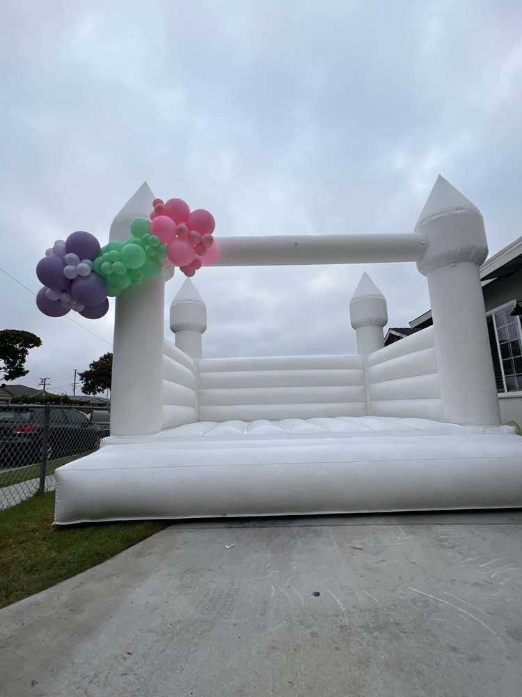 ALWAYS BOUNCIN Updated July 2024 20 Photos Huntington Park, California Bounce House