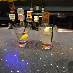 W XYZ Bar