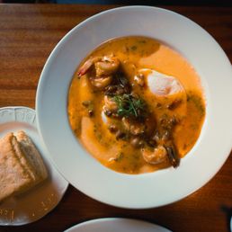 Lowcountry Shrimp & Grits Lowcountry Shrimp & Grits