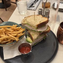 Turkey stack sandwich & berry mule