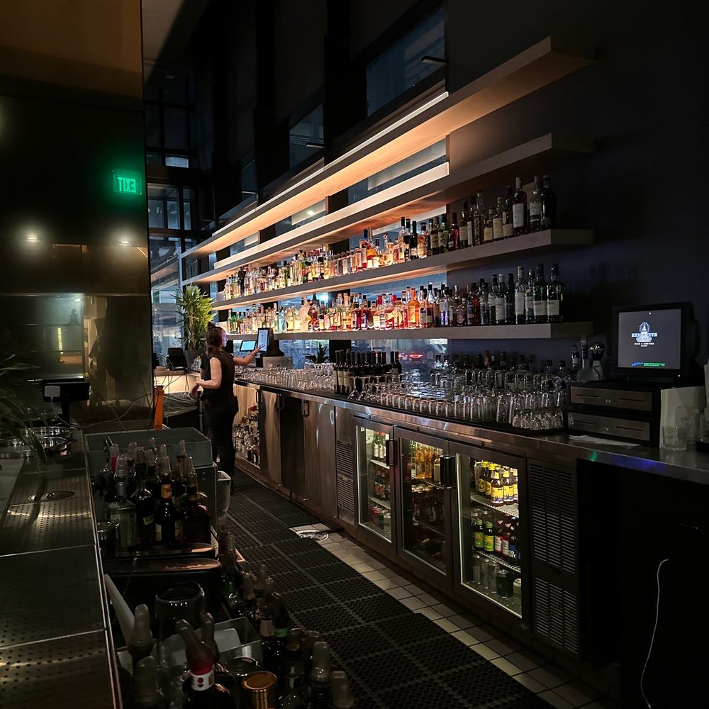 Executive Order Bar & Lounge - draaaaannks - Cocktail Bars Near Me - San Francisco, California