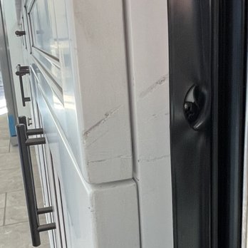 Appliance World - Scratched cabinets - Appliances Near Me - Huntington, New York Appliance World - Scratched cabinets - Appliances Near Me - Huntington, New York