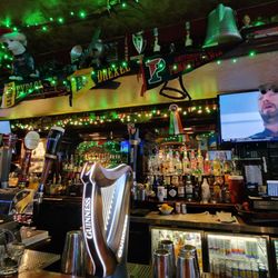 New Deck Tavern - Bar