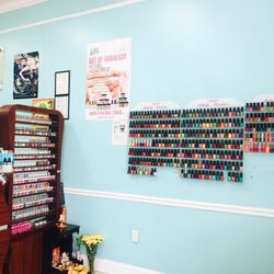 Lily Nails & Spa