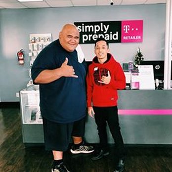 One Tech Wireless - Sales Associate JJ with Mr. Kamekona from Hawaii 5-0!! Thank you for stopping by Mr Kamekona! - Mobile Phones Near Me - Honolulu, Hawaii One Tech Wireless - Sales Associate JJ with Mr. Kamekona from Hawaii 5-0!! Thank you for stopping by Mr Kamekona! - Mobile Phones Near Me - Honolulu, Hawaii