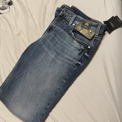 Bella's Boutique