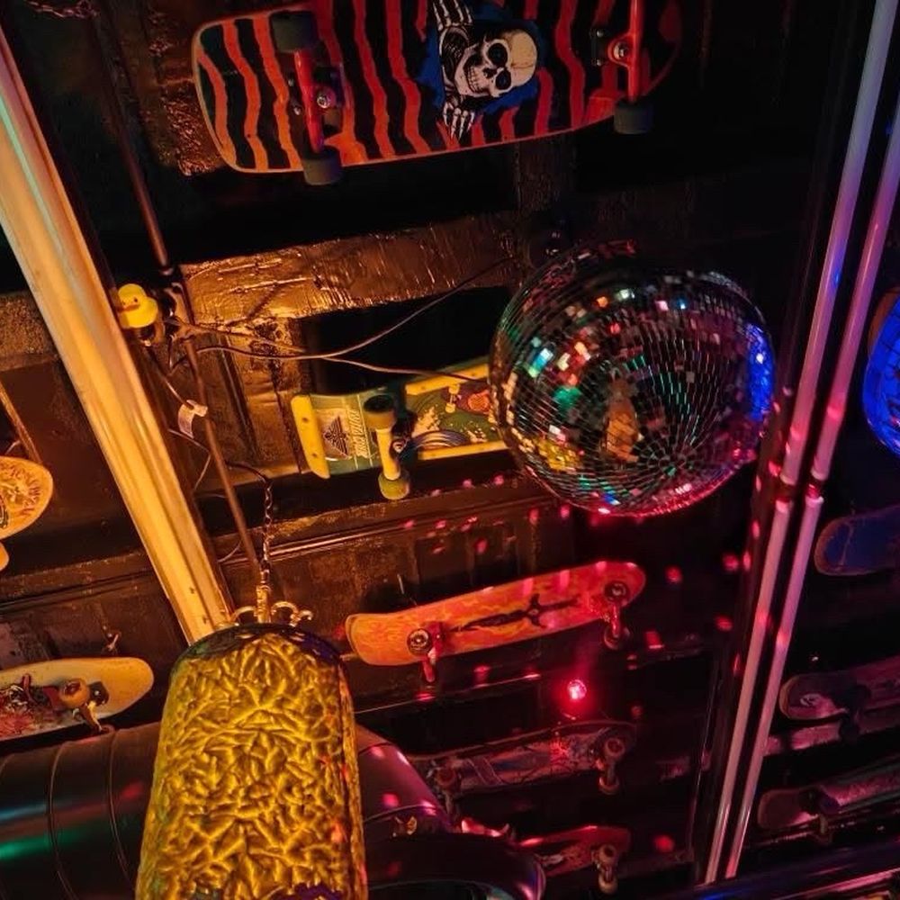 Uncle Ollie’s Penthouse - Decor - Bars Near Me - Los Angeles, California Uncle Ollie’s Penthouse - Decor - Bars Near Me - Los Angeles, California