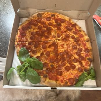 Pizza Parcheggio - Pepperoni - Pizza Near Me - Greenville, South Carolina Pizza Parcheggio - Pepperoni - Pizza Near Me - Greenville, South Carolina