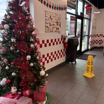 Five Guys - Burgers Near Me - Hoover, Alabama