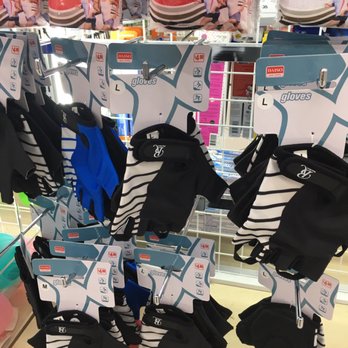 Daiso - gloves for the gym - Discount Store Near Me - West Hills, California Daiso - gloves for the gym - Discount Store Near Me - West Hills, California