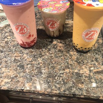 Z's Bubble Tea - From left to right. Strawberry blended milk tea, mint chocolate chip smoothie, thai blended milk tea. - Bubble Tea Near Me - Dearborn Heights, Michigan