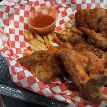 Best Damn Chicken - Wings plate - Chicken Wings Near Me - Chatsworth, California