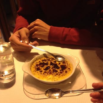 Le Copernic - Crème brûlée definitely satisfies! - Restaurants Near Me - Paris, 75