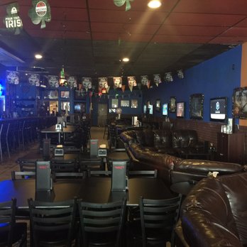 Headshots Bar & Grill - Burgers Near Me - Wichita, Kansas Headshots Bar & Grill - Burgers Near Me - Wichita, Kansas