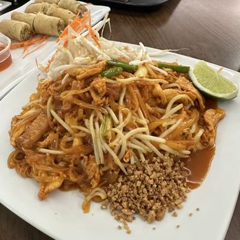 Bangkok Thai Restaurant - Chicken Pad Thai - Thai Near Me - Merced, California